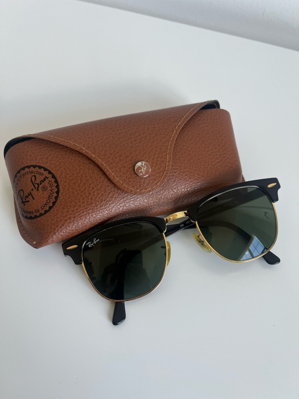 Ray-Ban Clubmaster Sunglasses - Black & Gold with Green Lenses